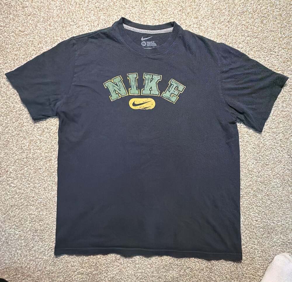 Nike Vintage Style Graphic Logo T-Shirt Men's Size XL Black